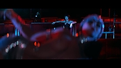 3daystokill_theatrical_0133.jpg