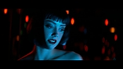 3daystokill_theatrical_0545.jpg