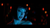 3daystokill_theatrical_0546.jpg