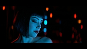 3daystokill_theatrical_0548.jpg