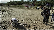 Filename=andsoonthedarkness_directorsvideodiary_3702.jpg
Filesize=129KiB
Dimensions=852x480
Date added=Jan 15, 2023 andsoonthedarkness_directorsvideodiary_3702.jpg