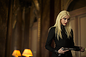 3daystokill_stills_005.jpg