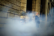 3daystokill_stills_008.jpg